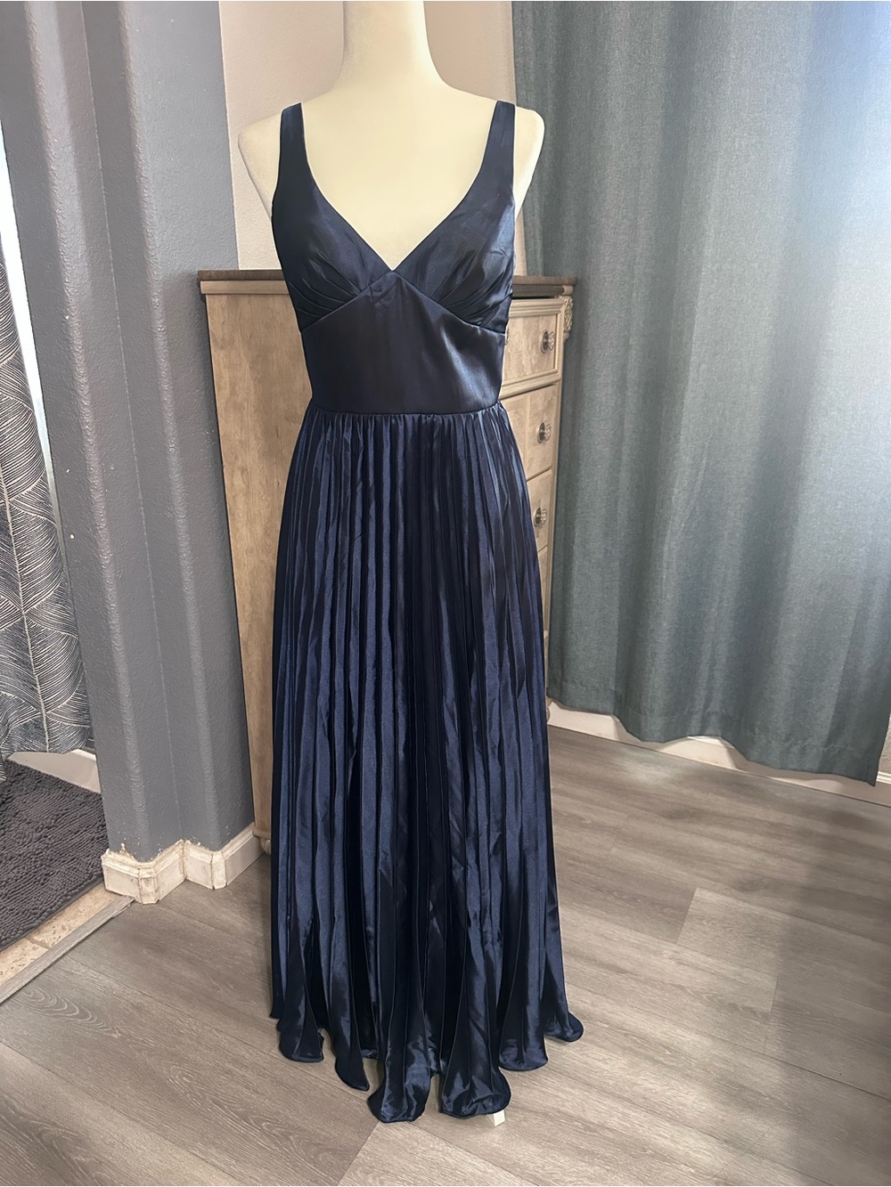 Sleeveless Navy Satin V-Neck Pleated Maxi Dress